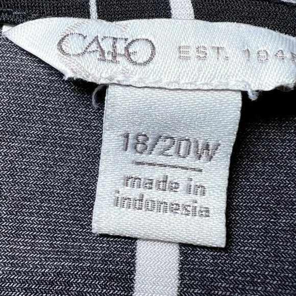 Cato Sleeveless Blouse Womens 18/20W Black White Asymmetrical Twist Front Artsy - Picture 5 of 10